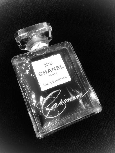 does chanel engraved perfume bottles